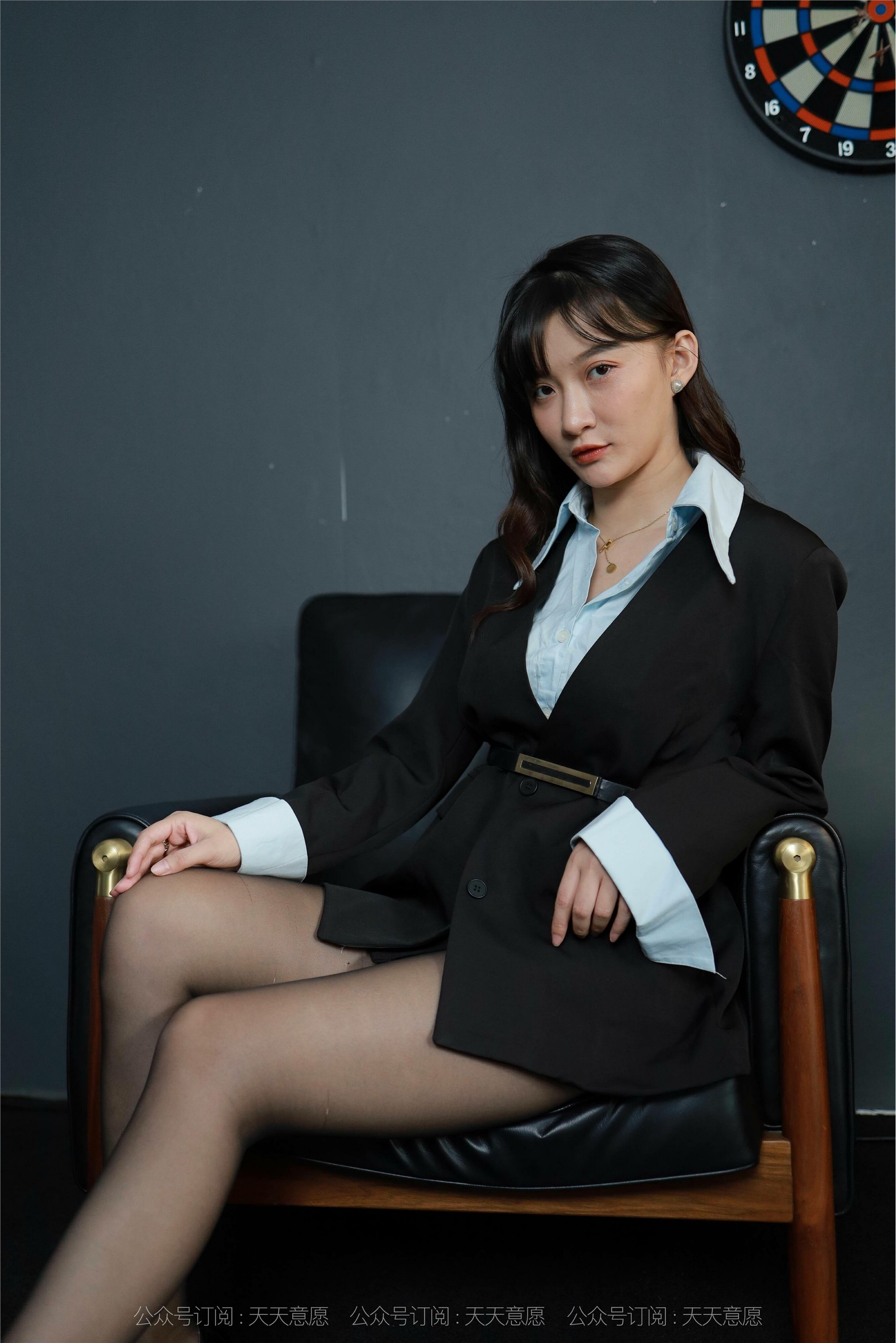 IESS异思趣向  2021.10.19 丝享家952：秋秋《时尚职业装》